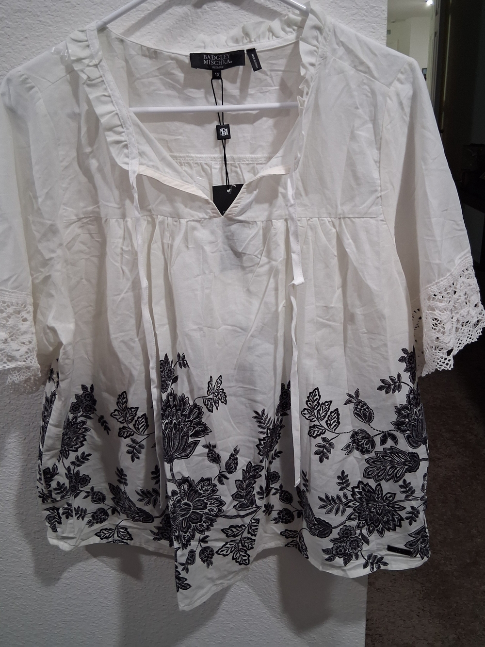 Badgley Mischka White Peasant Blouse with Black Floral Embroidery